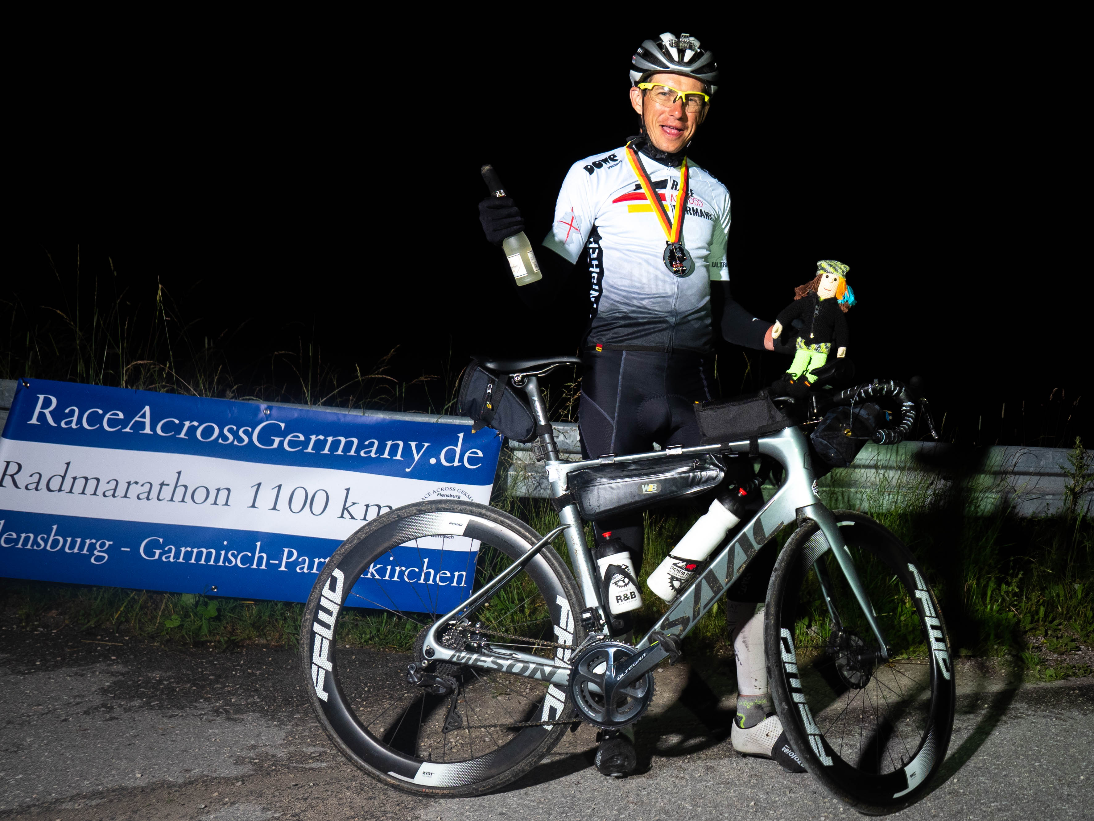 Ultra rider Daniel Polman wins the Race Across / Around Germany!